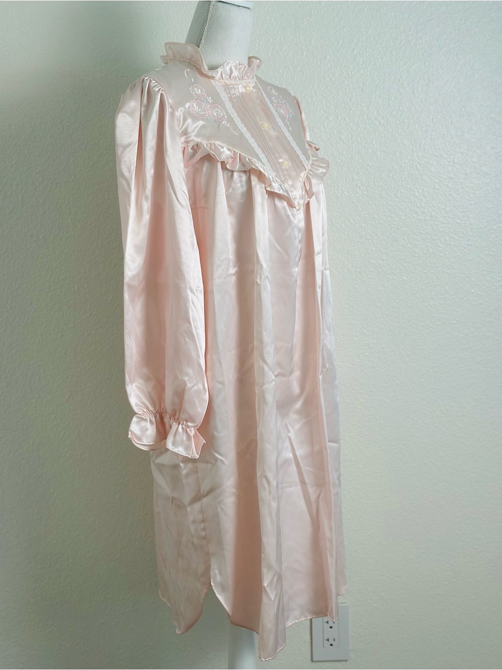 Vintage Pink Miss Elaine Ling Sleeve Nightgown Size Large - Picture 2 of 9